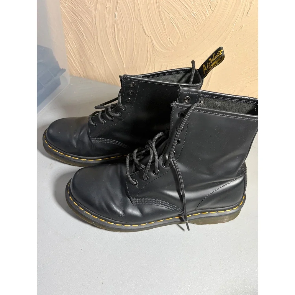 Dr. Martens 1460 Boots Mens 9 Womens 10 Black Smooth Leather 8-Eye Combat Boot